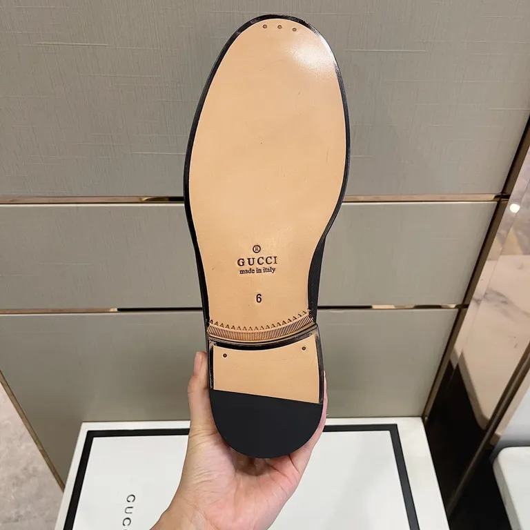 Gucci Shoe 